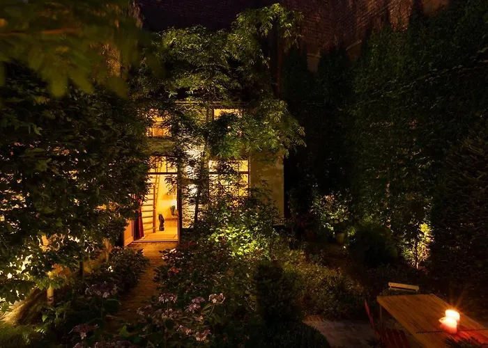 Carriage House In Quiet Ecological Garden